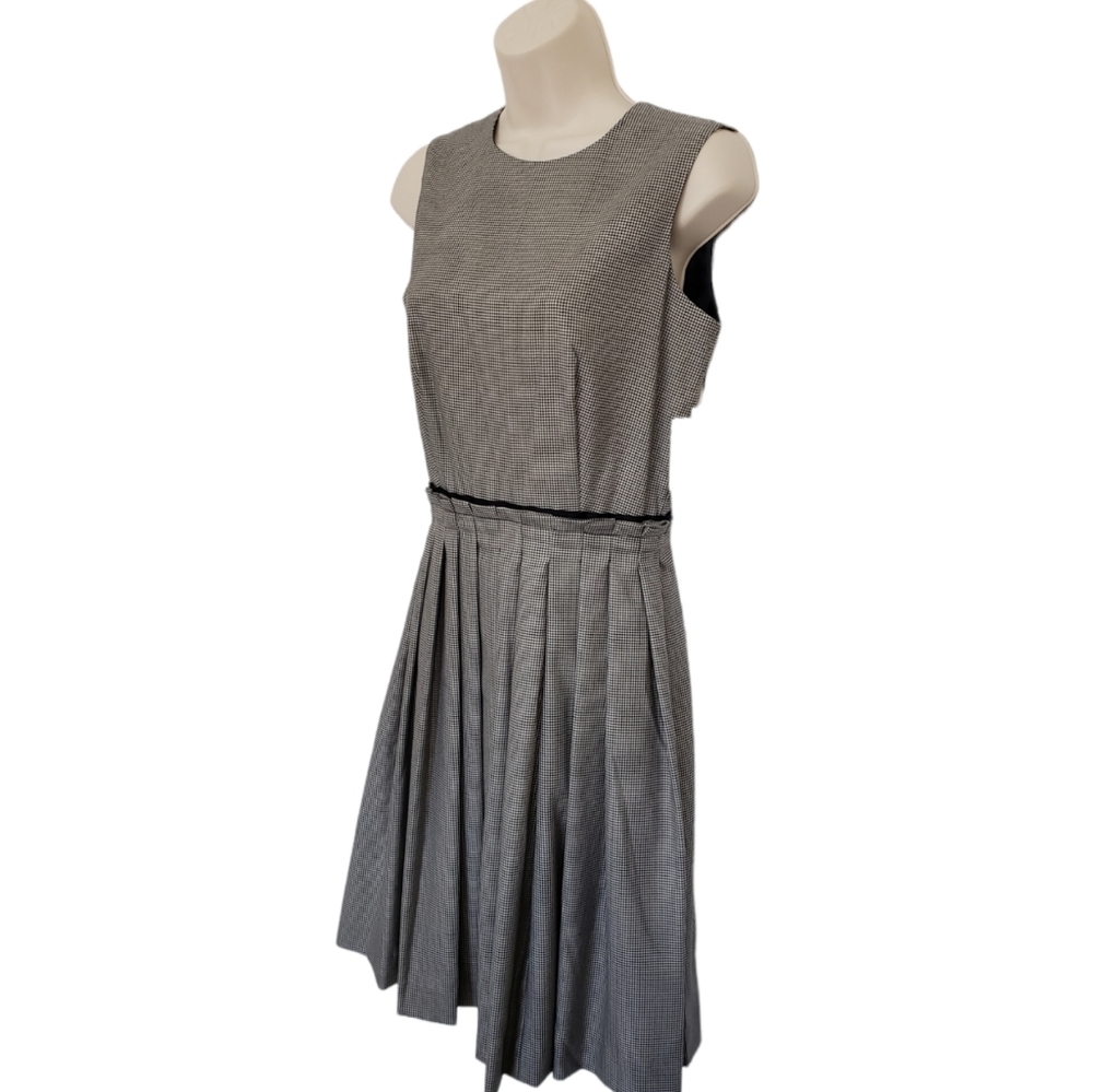 Liz Claiborne Houndstooth Fit & Flare Classic Career Dress Size 4 NWT $149 - Picture 2 of 13